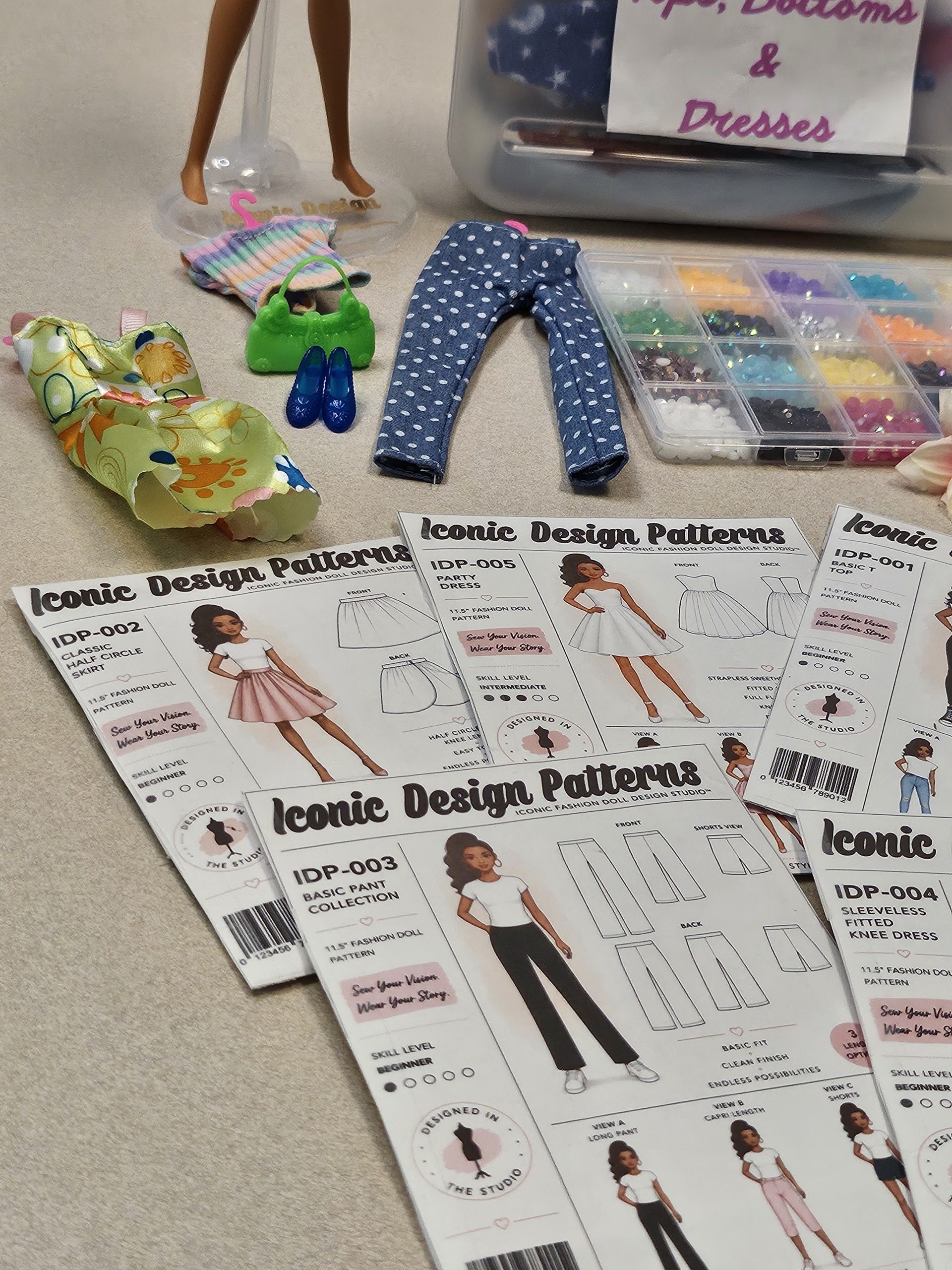 Miniature fashion patterns and materials
