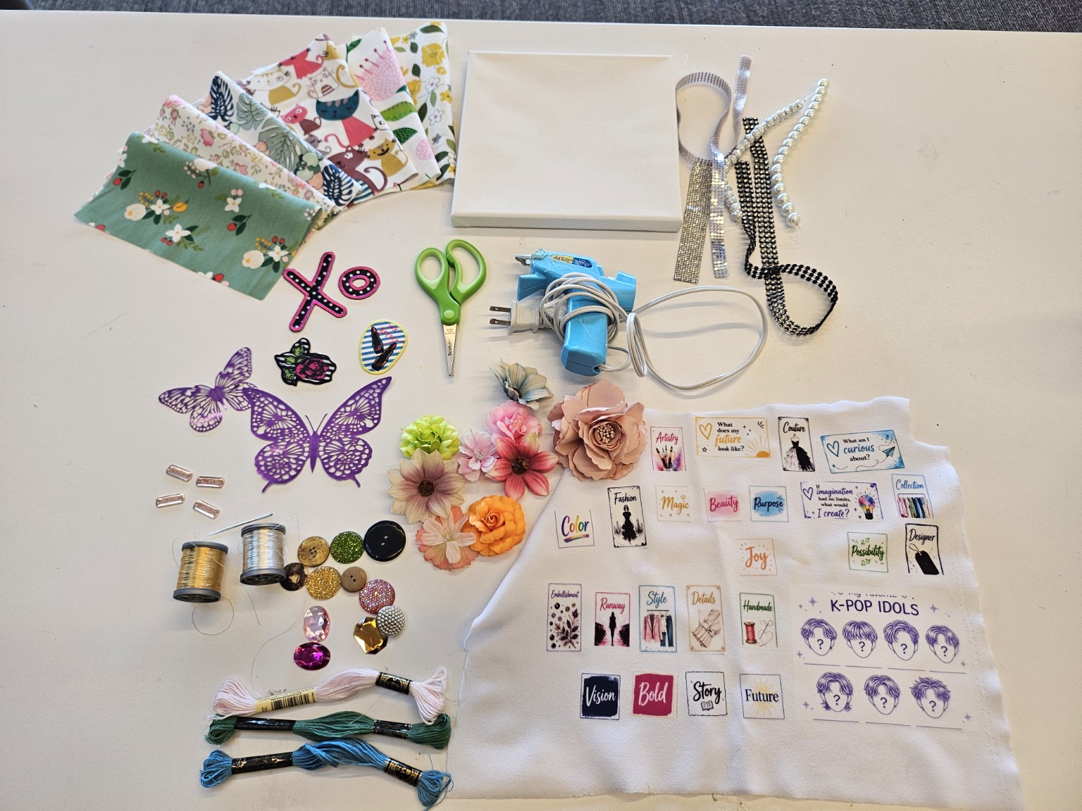 Your mini design studio.